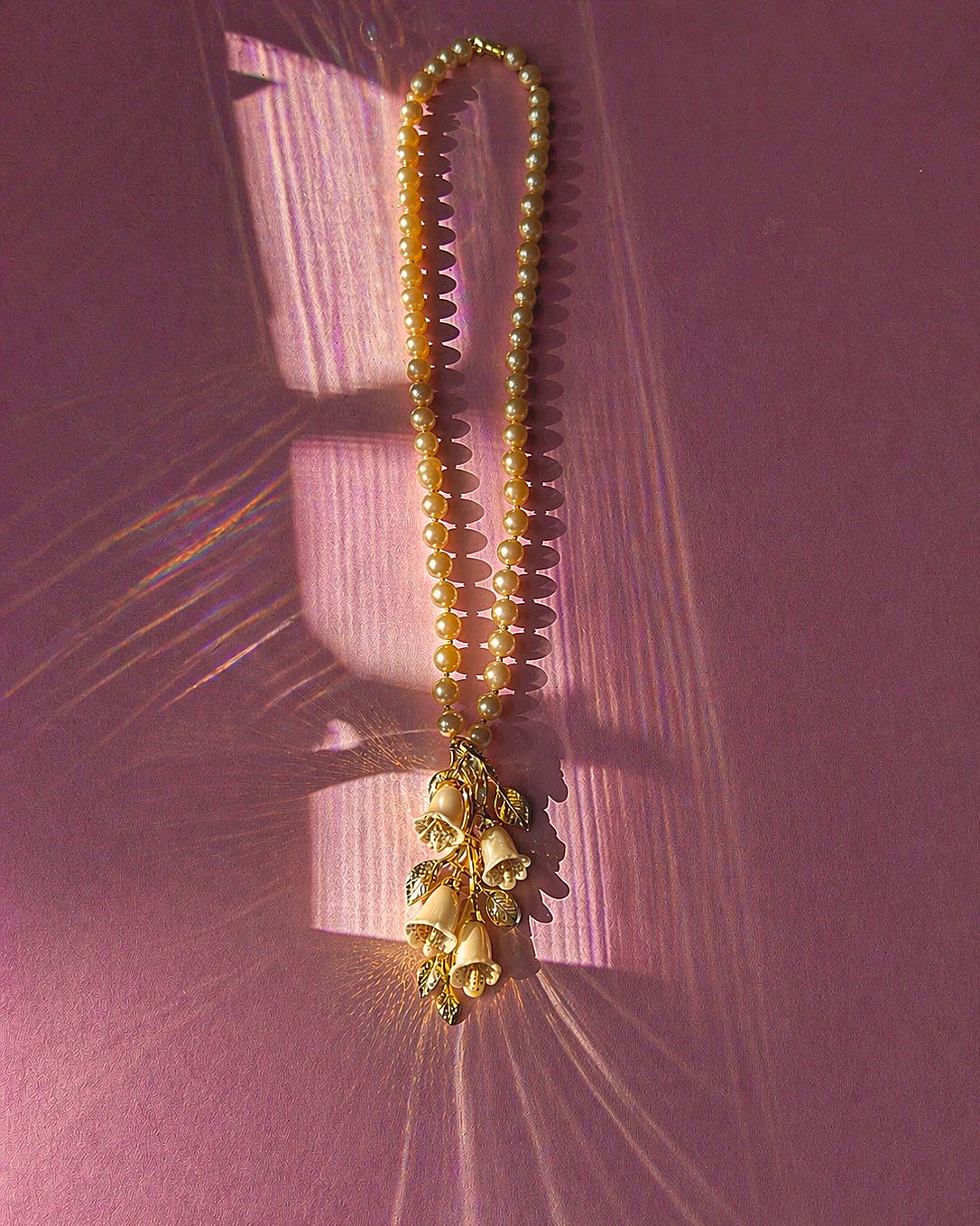 Vintage Pearl Necklace with Floral Pendant in Cream & Gold
