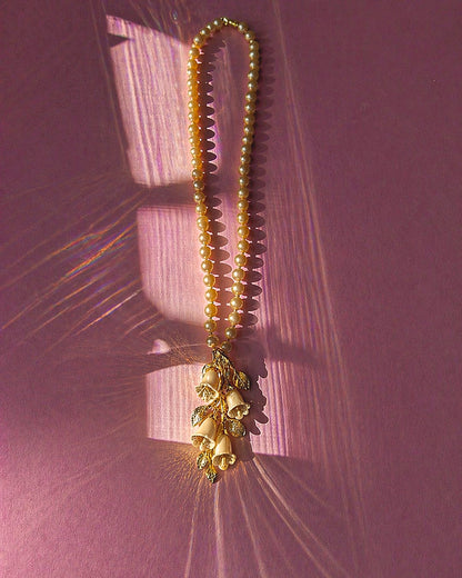 Vintage Pearl Necklace with Floral Pendant in Cream &amp; Gold